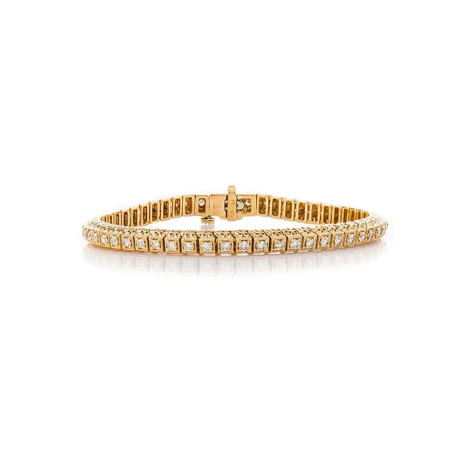 Diamond tennis bracelet, yellow gold